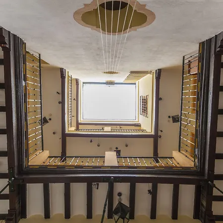 La Casa Del Maestro Boutique *